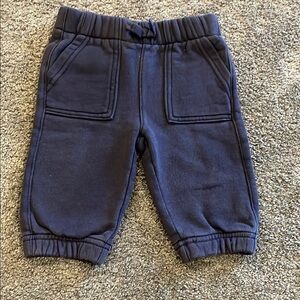 Gently used navy blue baby boy gap sweats size 6-12months